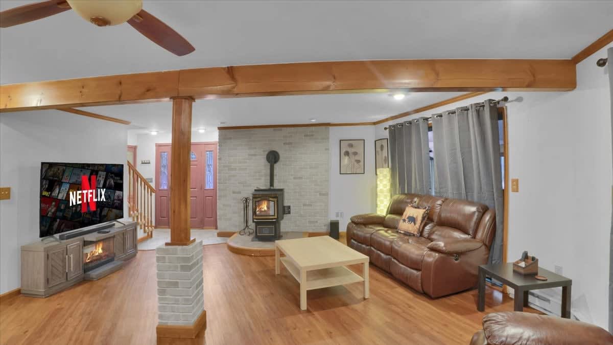 Pocono Cabin Retreat | Hot Tub |Firepit |Game Room