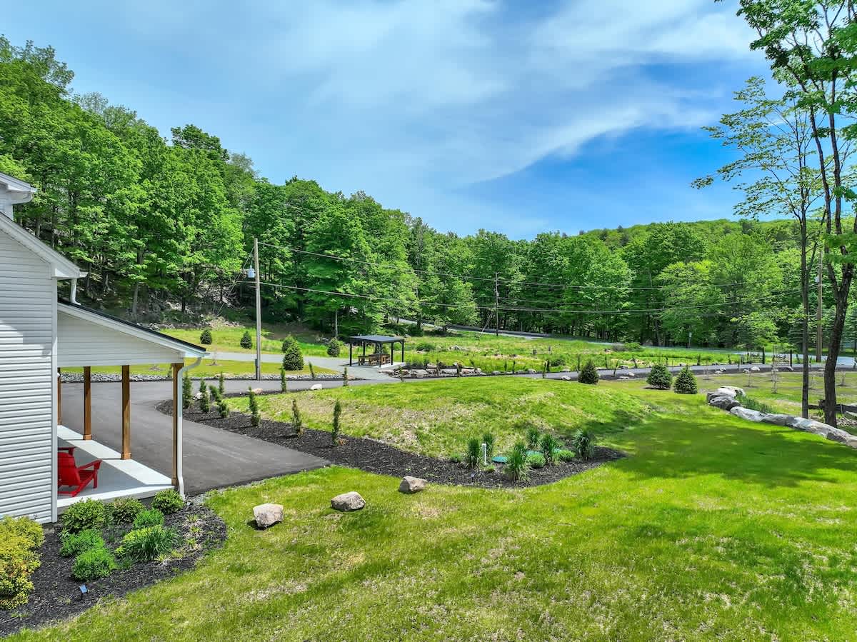Sandana Ranch | 6+ Acres | Elite Arcade & Pinball