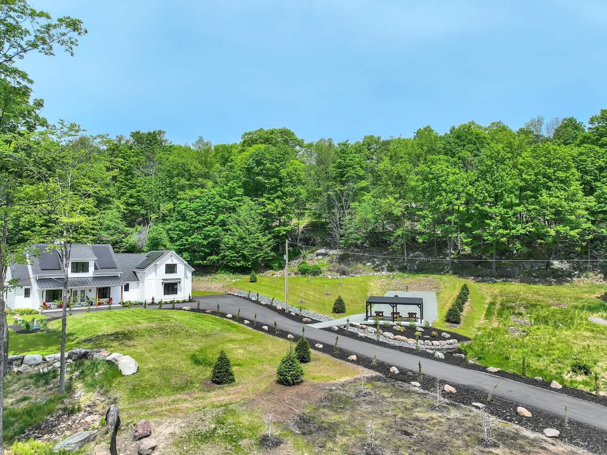 Sandana Ranch | 6+ Acres | Elite Arcade & Pinball