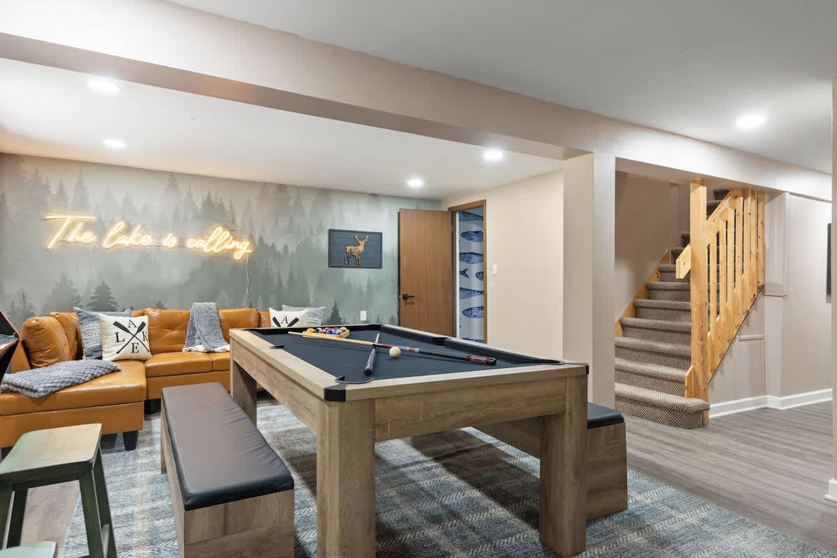 Luxury Pocono Escape | Hot Tub | Game Room