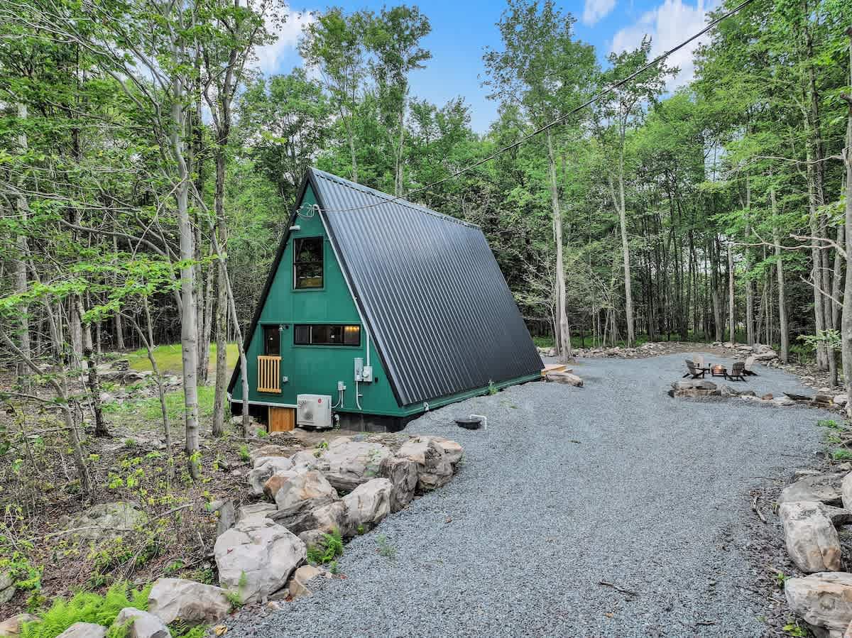 Modern New A-Frame Cabin | Hot Tub | Big Bass Lake