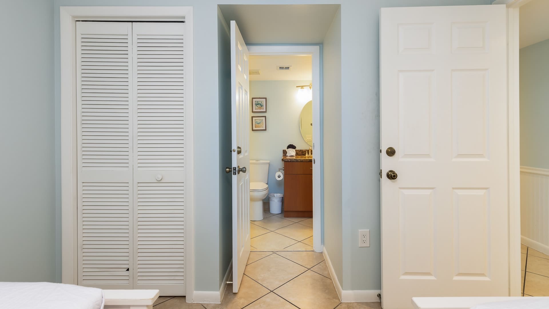 Private bathroom entrance bedroom #2