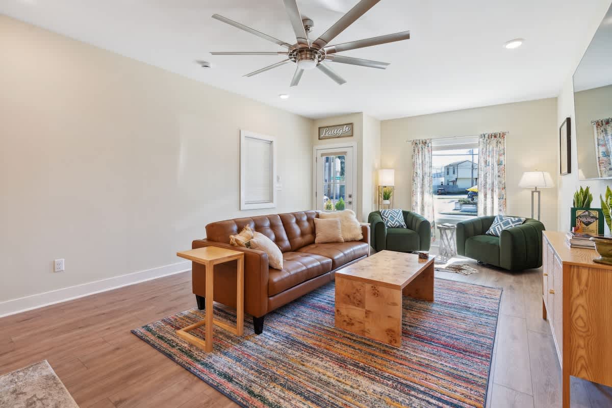 A Derby City Fav! 2bd/2Ba for Bourbon or Business!