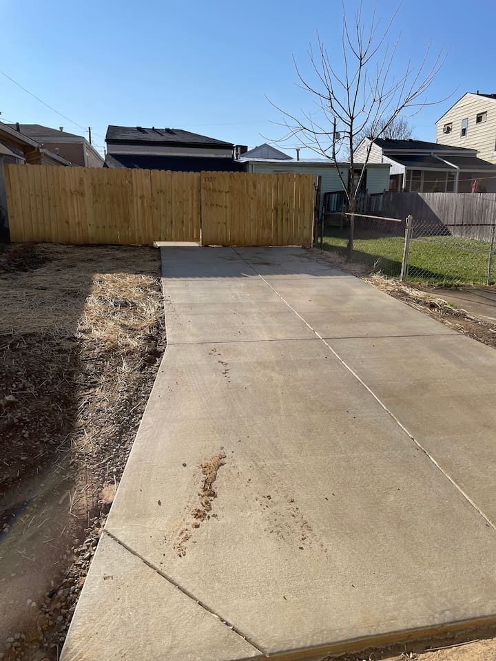 Shotgun Rye | Louisville 1BR + Office & Backyard
