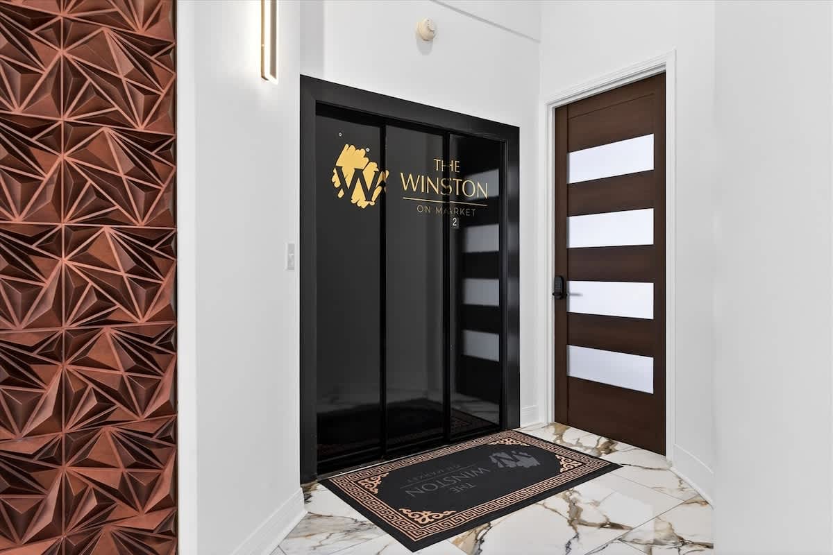 The Winston on Market | Downtown Louisville Loft