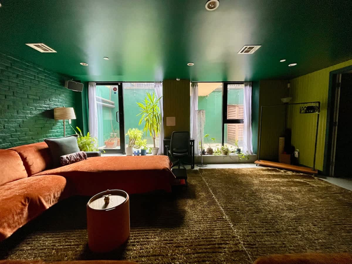 Bright 2-Story Brooklyn Oasis w Patio & Fire Pit - Foto 23