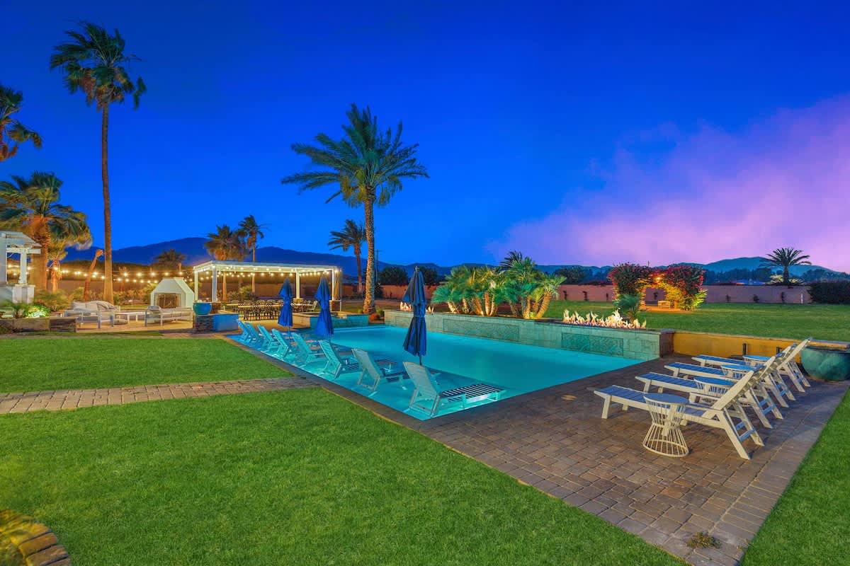Sunset Club Ranch | 3 Homes + Pool Near Festivals