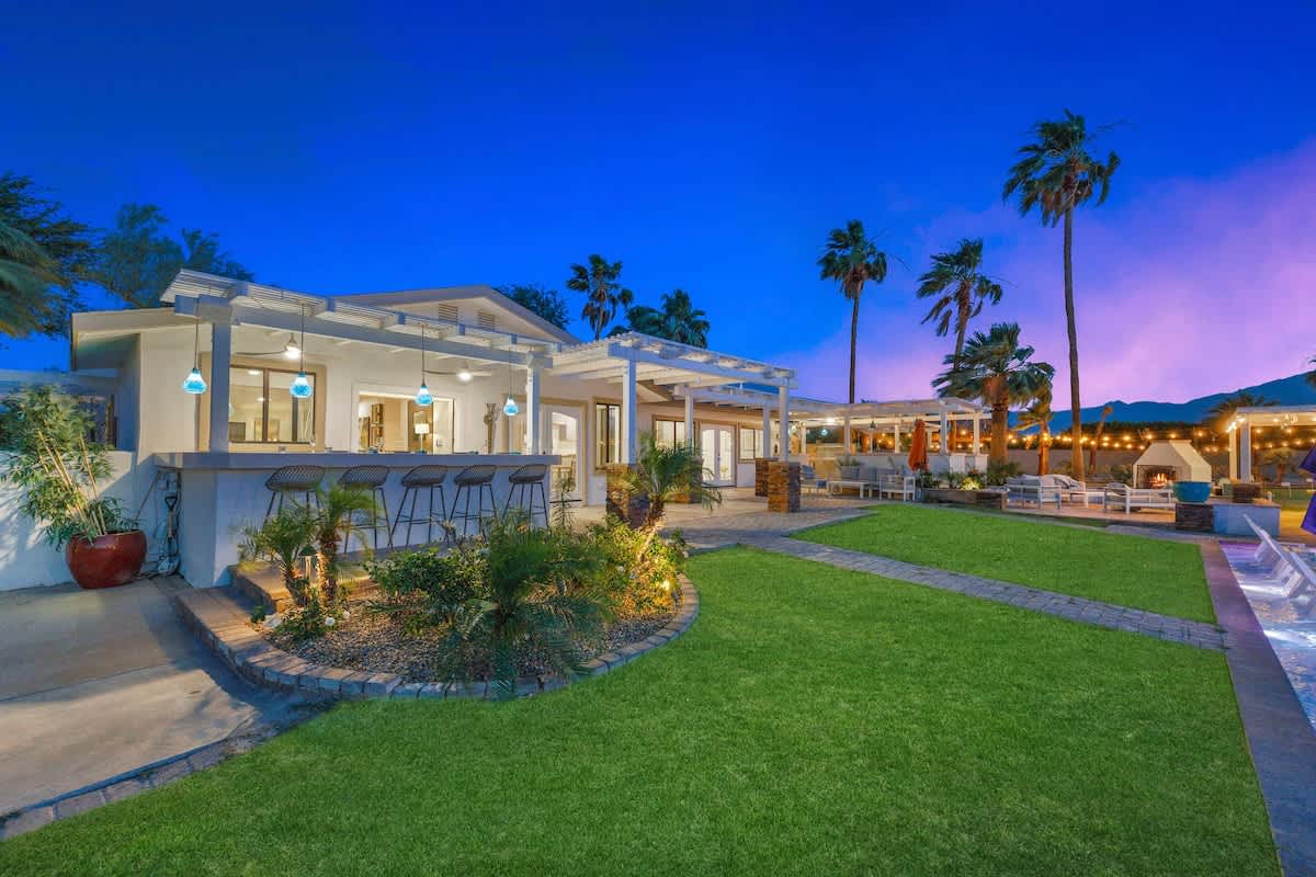 Sunset Club Ranch | 3 Homes + Pool Near Festivals 5