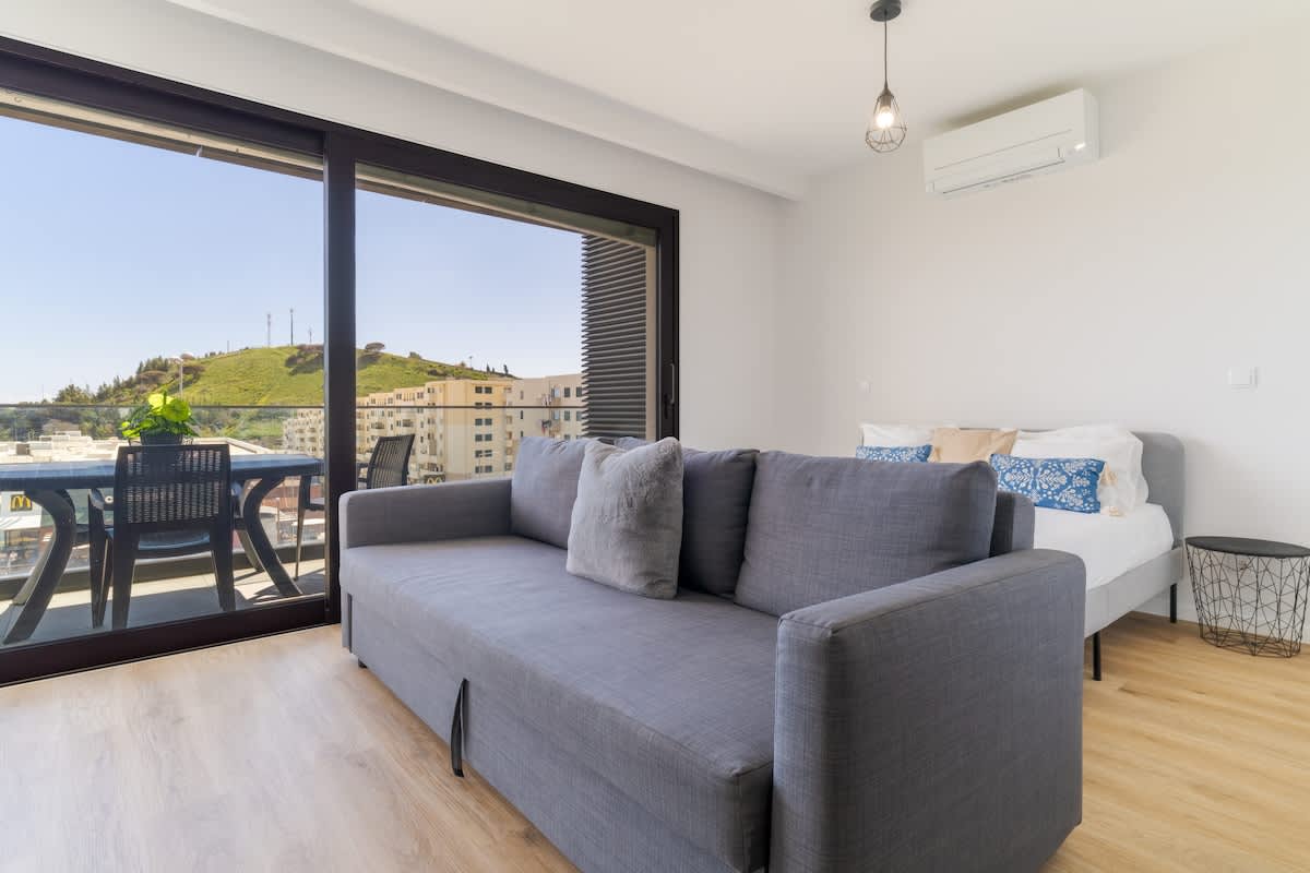 Property thumbnail 2