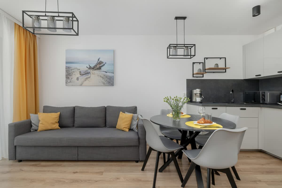 Grey Apartment | Kołobrzeg | Furnished Balcony — Kołobrzeg, Województwo zachodniopomorskie — vacation rental