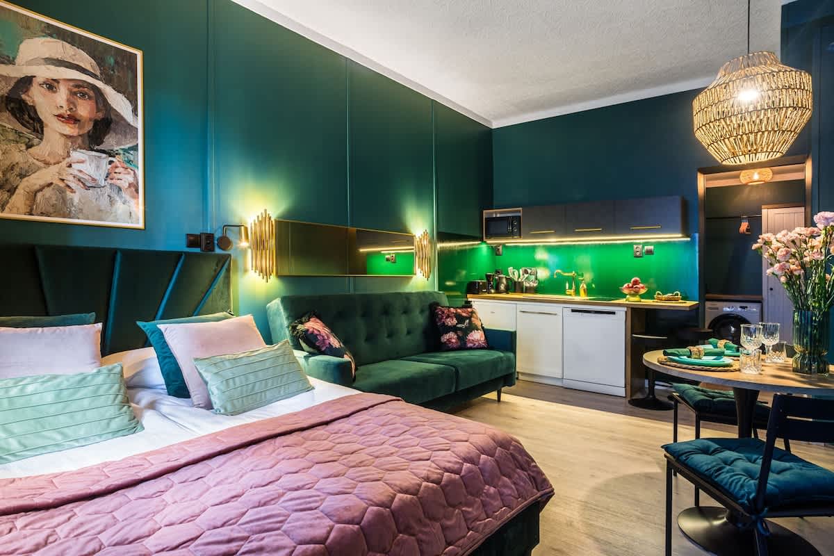 Beautiful Słowacki studio | near railway station — Katowice, Województwo śląskie — vacation rental