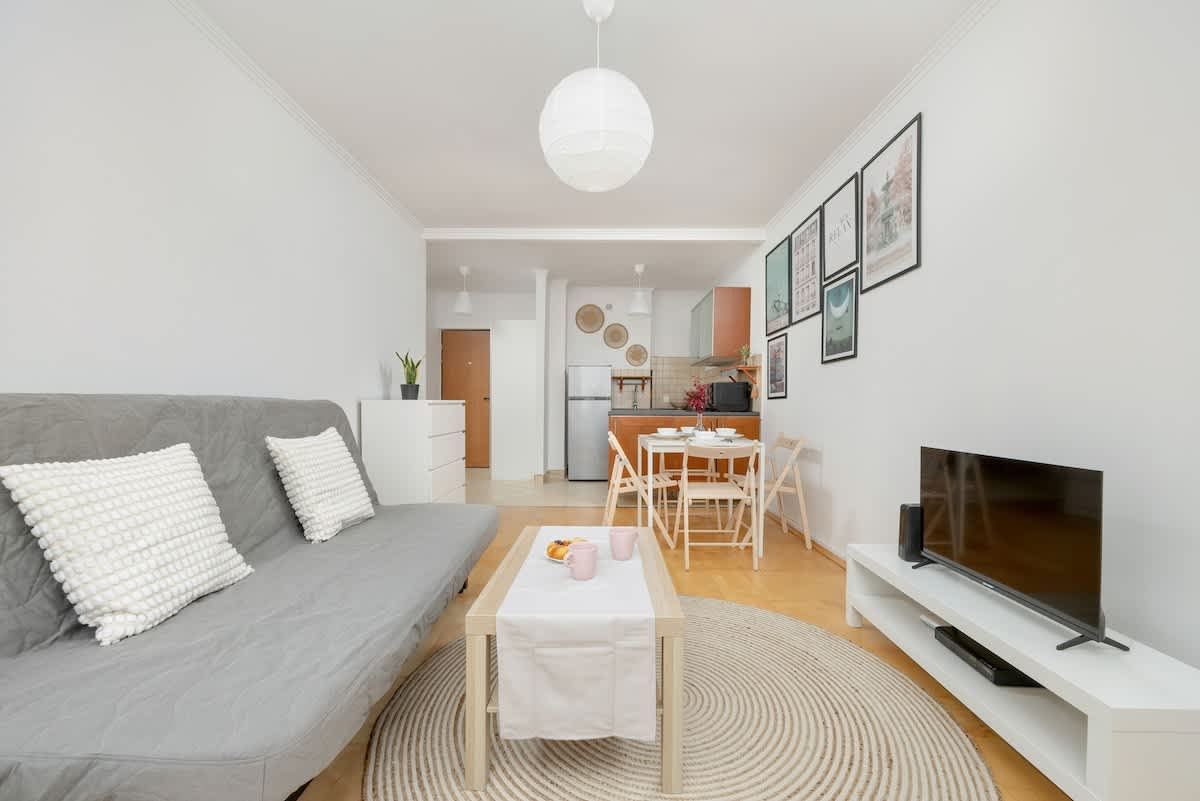 Comfortable Apartment | Balcony | SmartTv | — Warszawa, Województwo mazowieckie — vacation rental