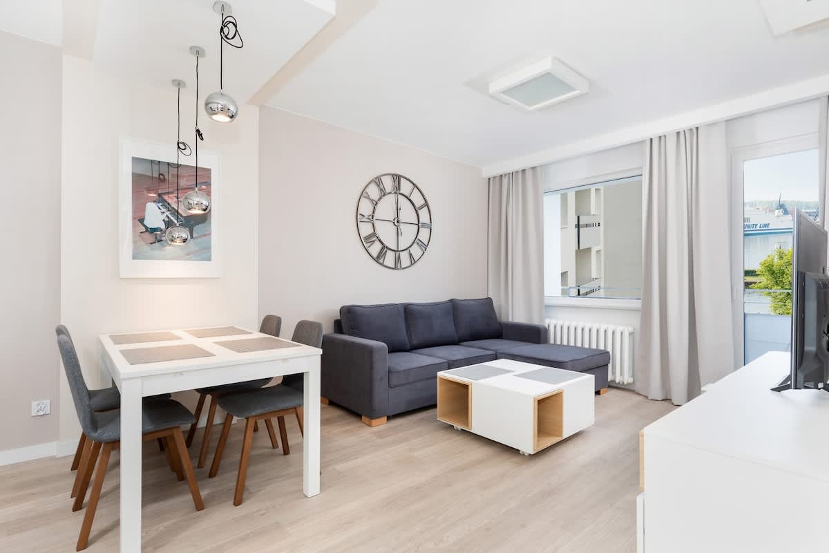 Bohaterów Września 29 Świnoujście | Spacious 2 Bedroom Apartment | Balcony Overlooking the Harbour | Bathroom with Bathtub — Świnoujście, Województwo zachodniopomorskie — vacation rental