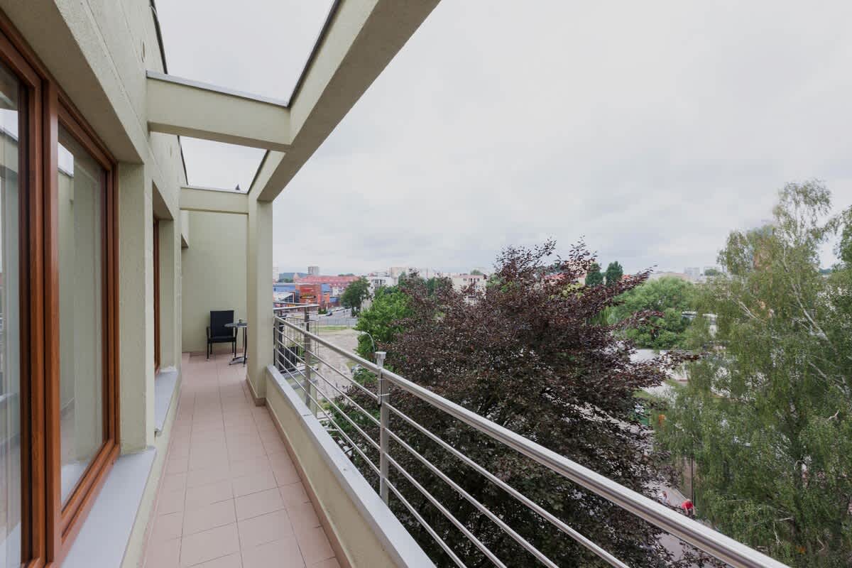View 9