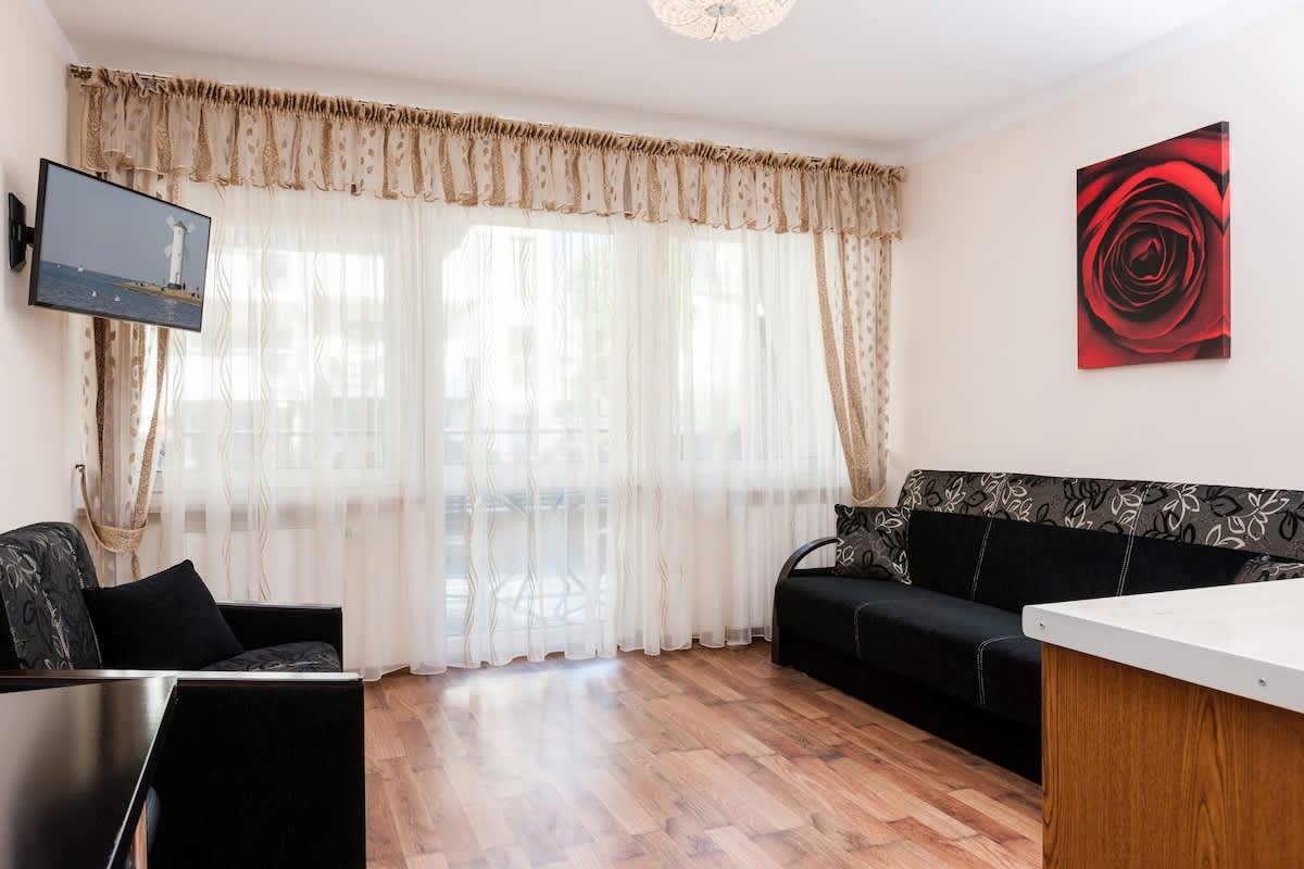 Villa Mistral Świnoujście | Bright studio for 2 people | Studio close to the Promenade | 300 m to the beach | Classic & Functional Interiors — Świnoujście, Województwo zachodniopomorskie — vacation rental