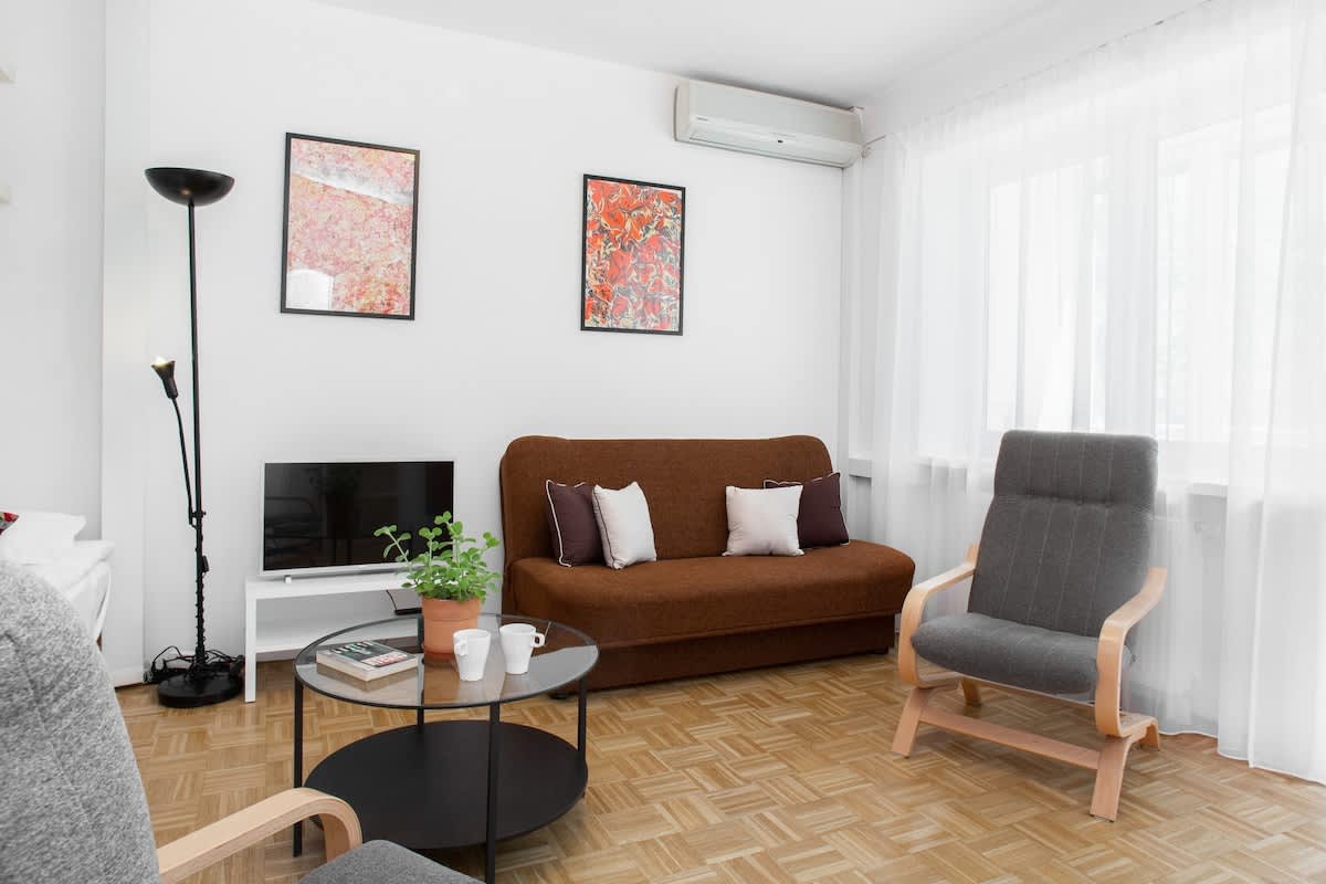 Kakowskiego 11 | Air Conditioned Studio | Parking — Warszawa, Województwo mazowieckie — vacation rental