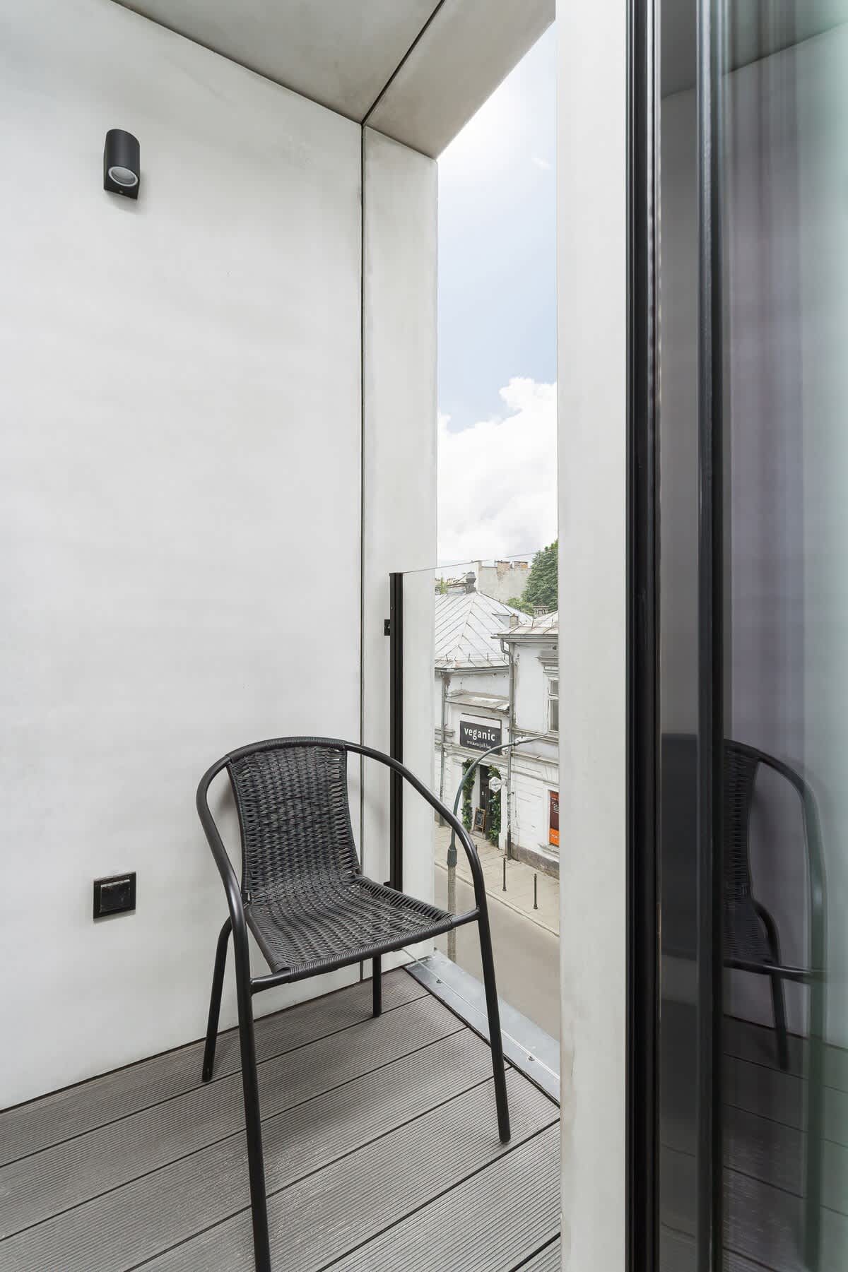View 7