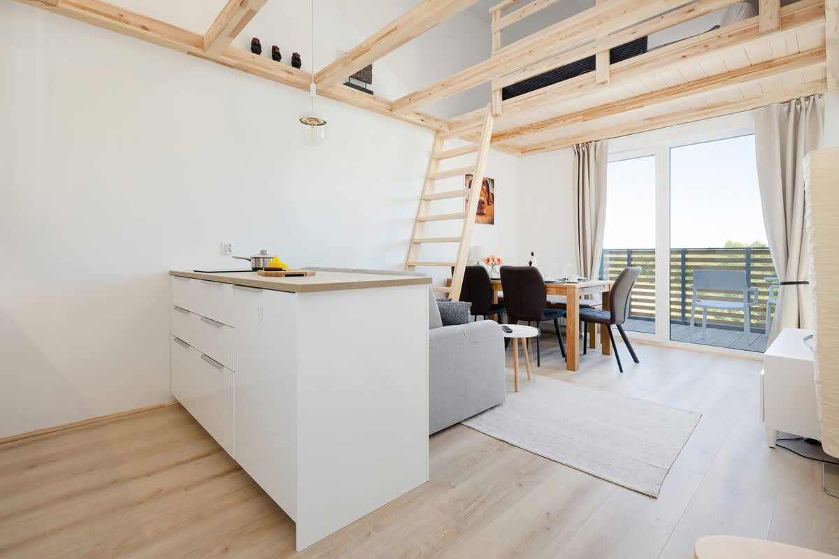 Sun Gallery Dźwirzyno | Bright Apartment with Mezzanine | Balcony & Parking | 500 metres to the Beach — Kołobrzeg, Województwo zachodniopomorskie — vacation rental