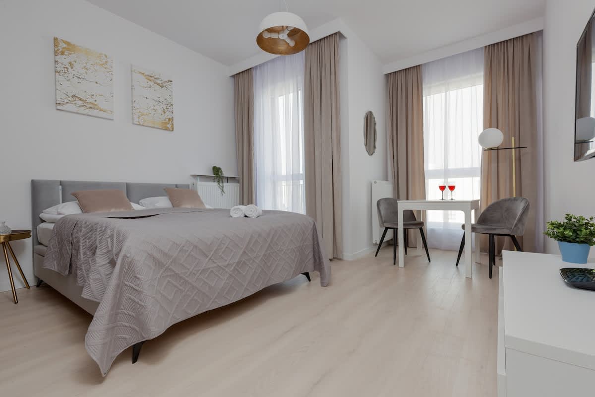 Złoty Potok 7 Warsaw | Comfortable Studio for Two | Parking | Location Close to the Airport — Warszawa, Województwo mazowieckie — vacation rental