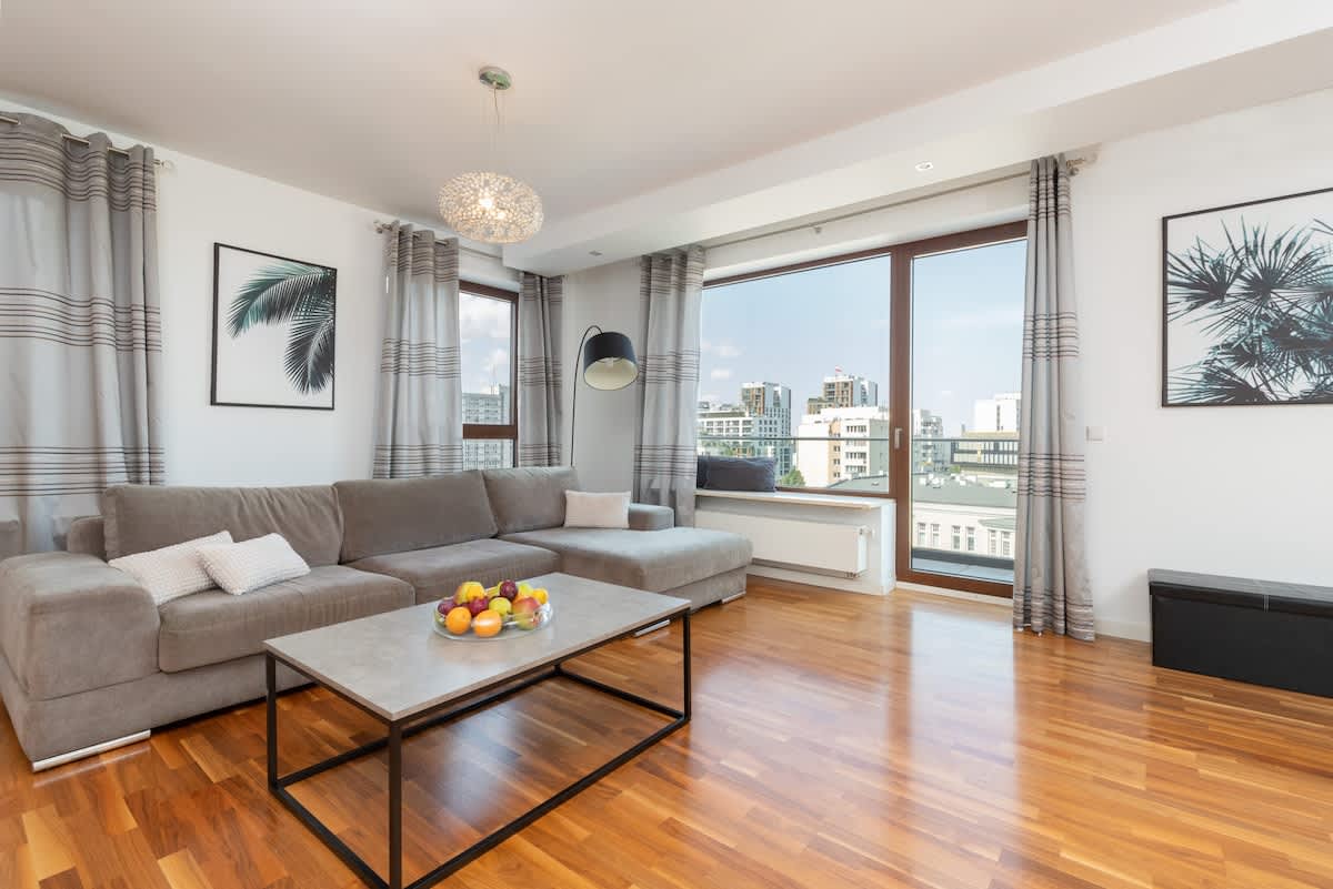 Bagno 2 Warsaw | Large & Elegant Apartment with a View of the Warsaw Skyline | City Centre | Close to Many Attractions | Remote Working  — Warszawa, Województwo mazowieckie — vacation rental