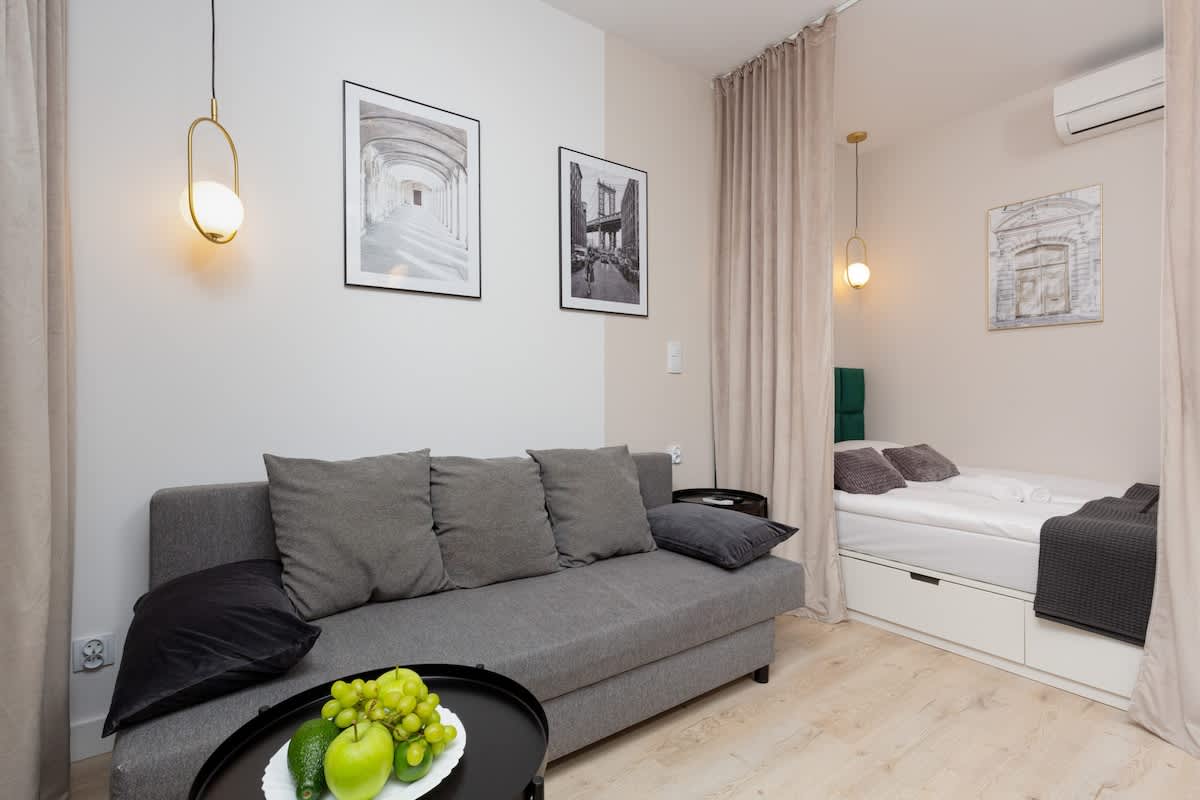 Targowa 10 | Warsaw | Air-conditioned Studio | Metro 350 m — Warszawa, Województwo mazowieckie — vacation rental