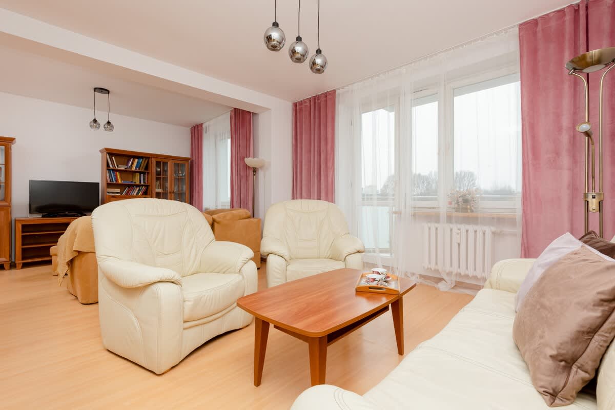 Dwudziestolatków 3 | Warsaw |  For Families | 2 Balconies — Warszawa, Województwo mazowieckie — vacation rental