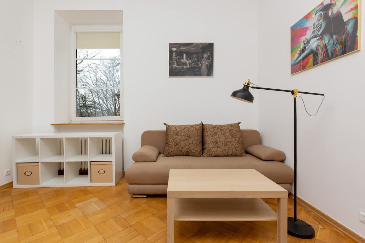 Al. Na Skarpie 21 Warsaw | Cosy Studio by the Park | Balcony  — Warszawa, Województwo mazowieckie — vacation rental