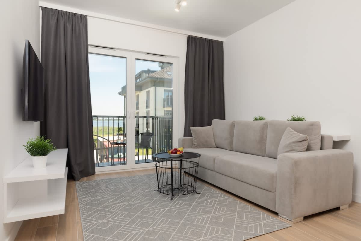 Wybrzeże Kościuszkowskie 6C Dziwnów | Elegant Apartment with Bay View — Dziwnów, Województwo zachodniopomorskie — vacation rental