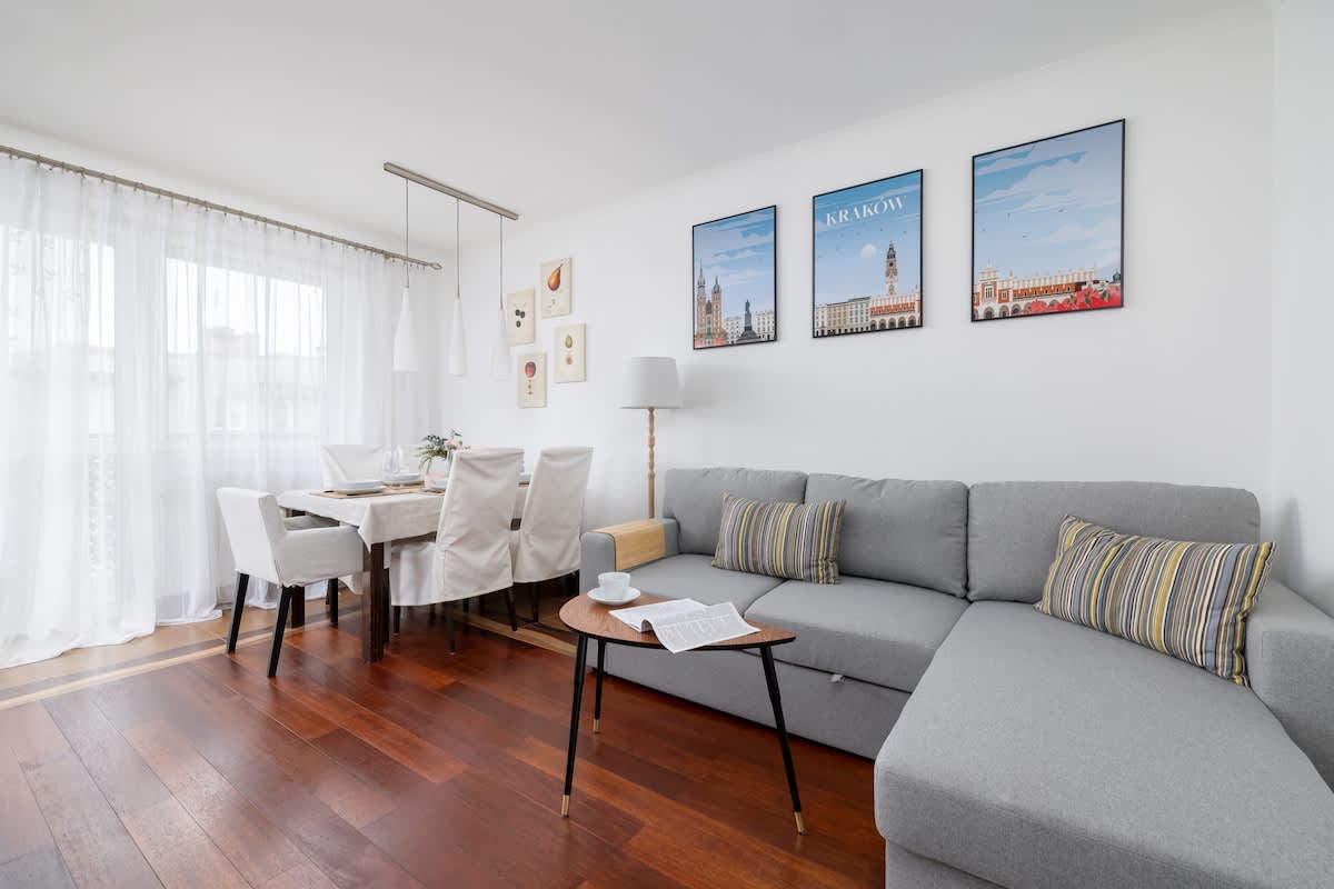Bartla 19D | Spacious Apartment | Parking — Kraków, Województwo małopolskie — vacation rental