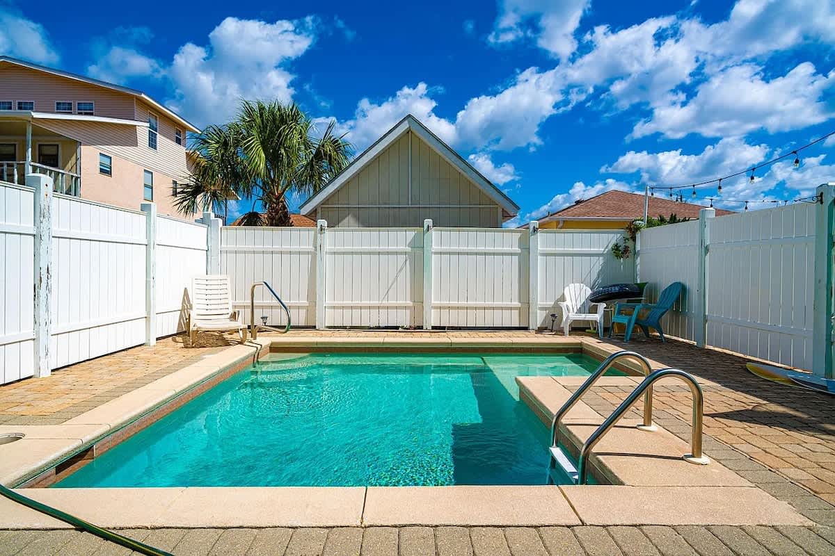 4BR Beach House w Pool, Loft and Gulf Views