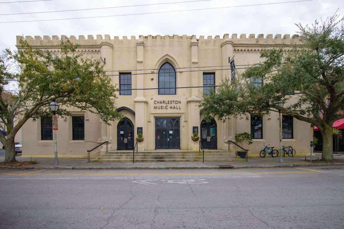 Downtown Charleston - 2 Bed/2 Bath - King Street