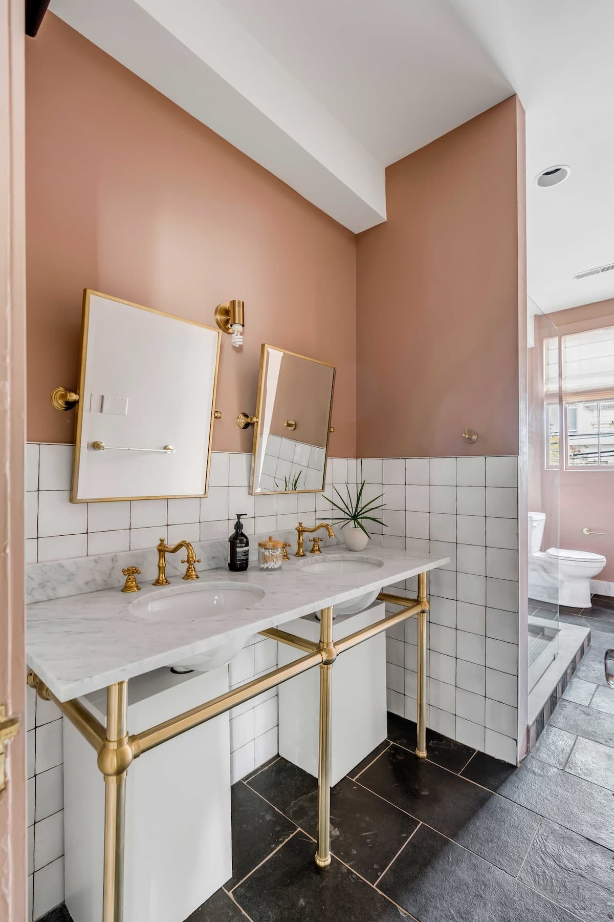 Bathroom 2: Double vanity