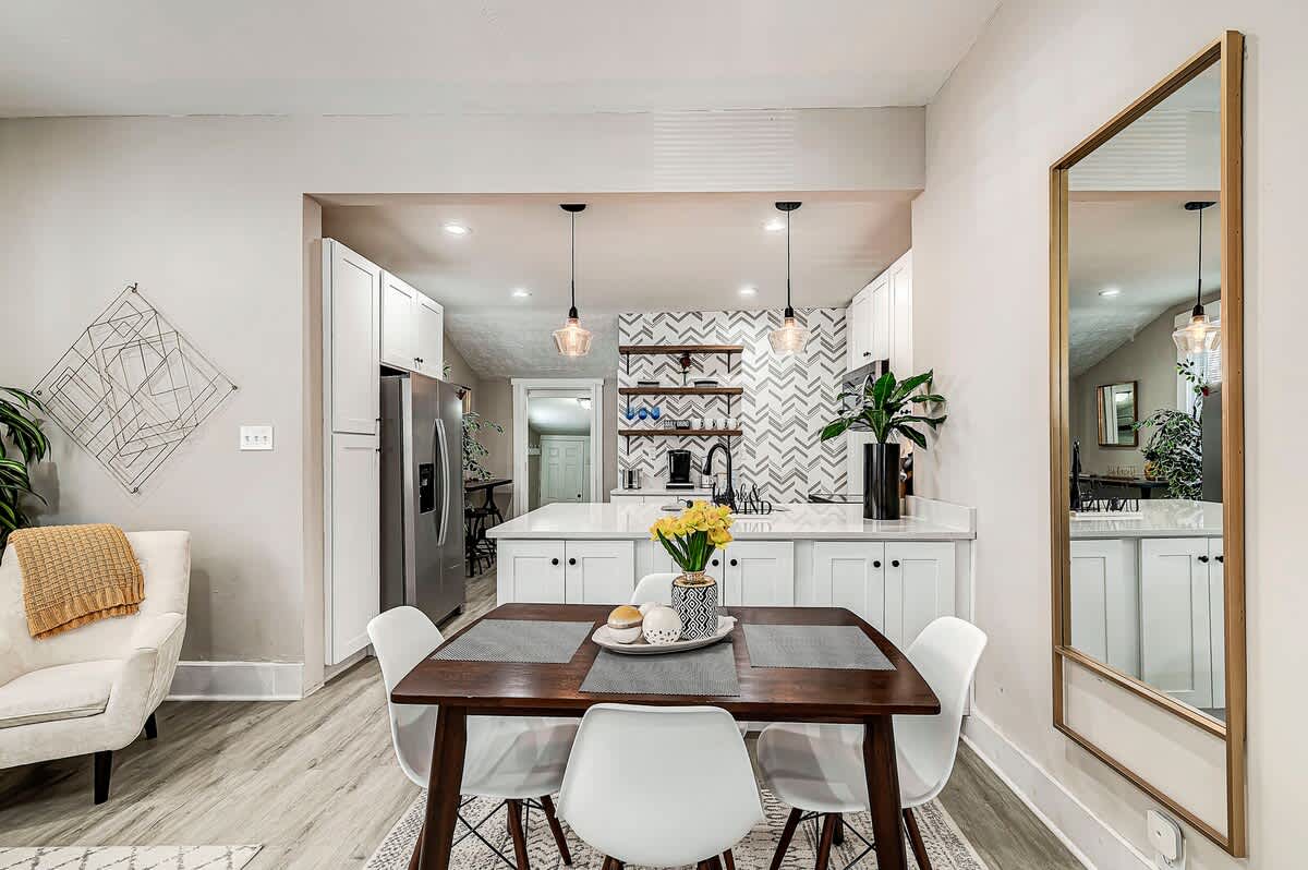 Open Concept Dining | Seating for 4