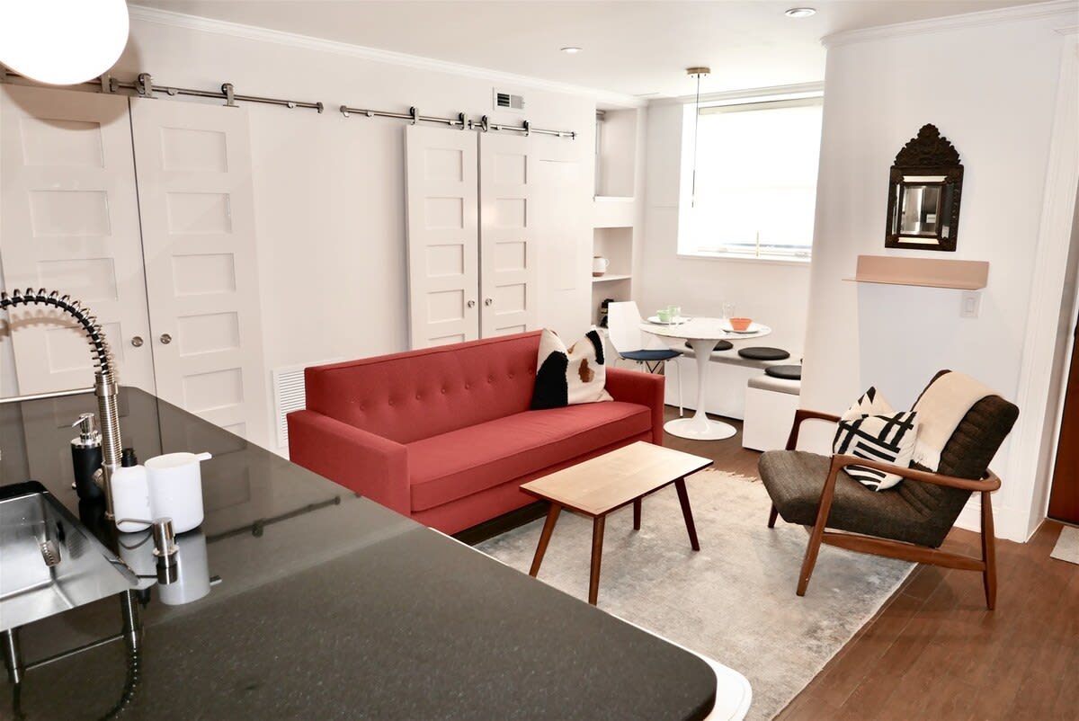 Heart Of Mp |Mount Pleasant Gem|Walk To Metro+Zoo