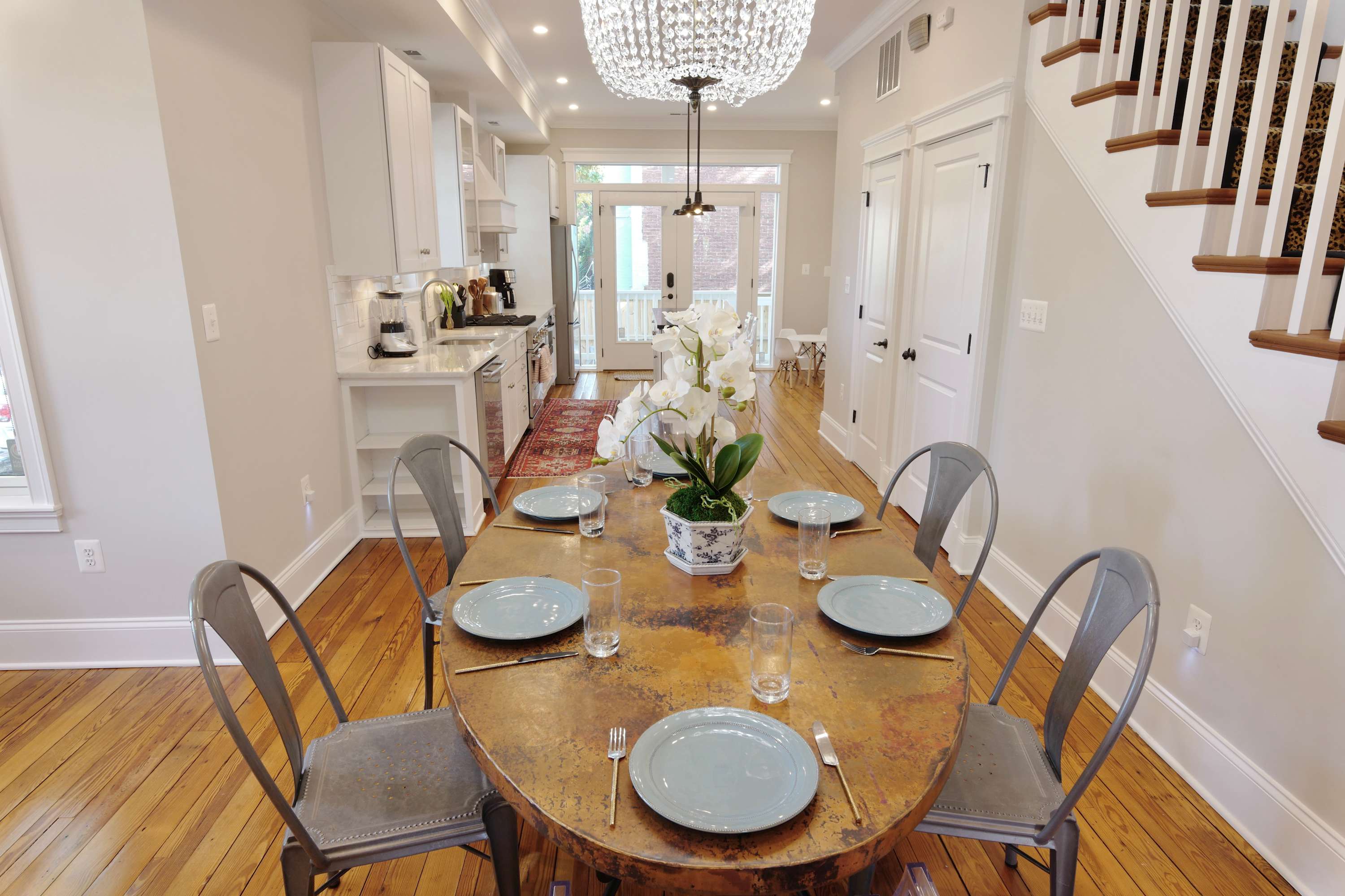 Turreted Townhouse |Luxury|Walk To Capitol Hill