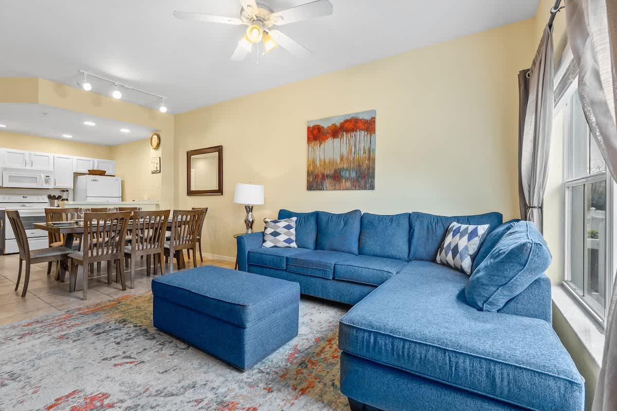 Townhome com 3 dormitórios no The Villas at Seven Dwarfs - OR4125