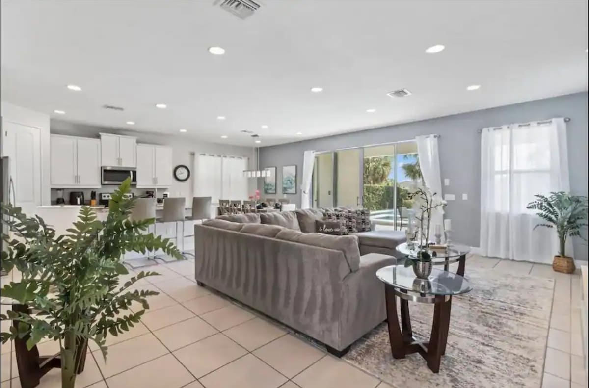 7426 - Encore Resort - 5 Bedrooms 4,5 Bathrooms