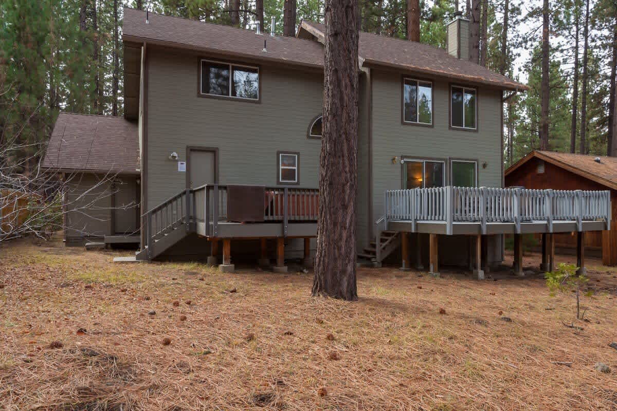 Rear of beautiful cabin.