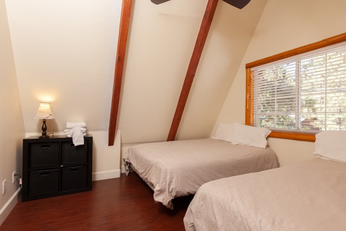 Bedroom with 2 Queen beds