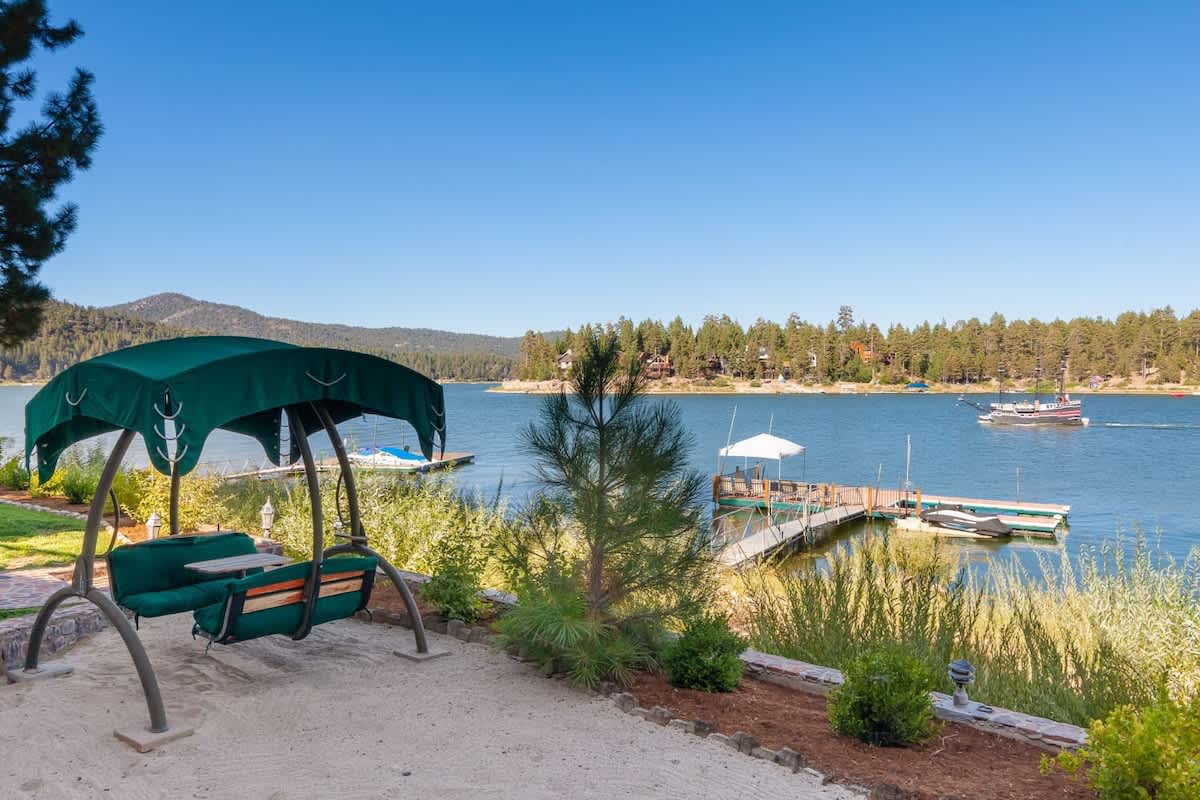 Lakeside seating on the lawn