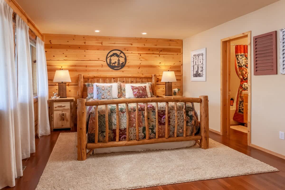 Primary suite with King log bed