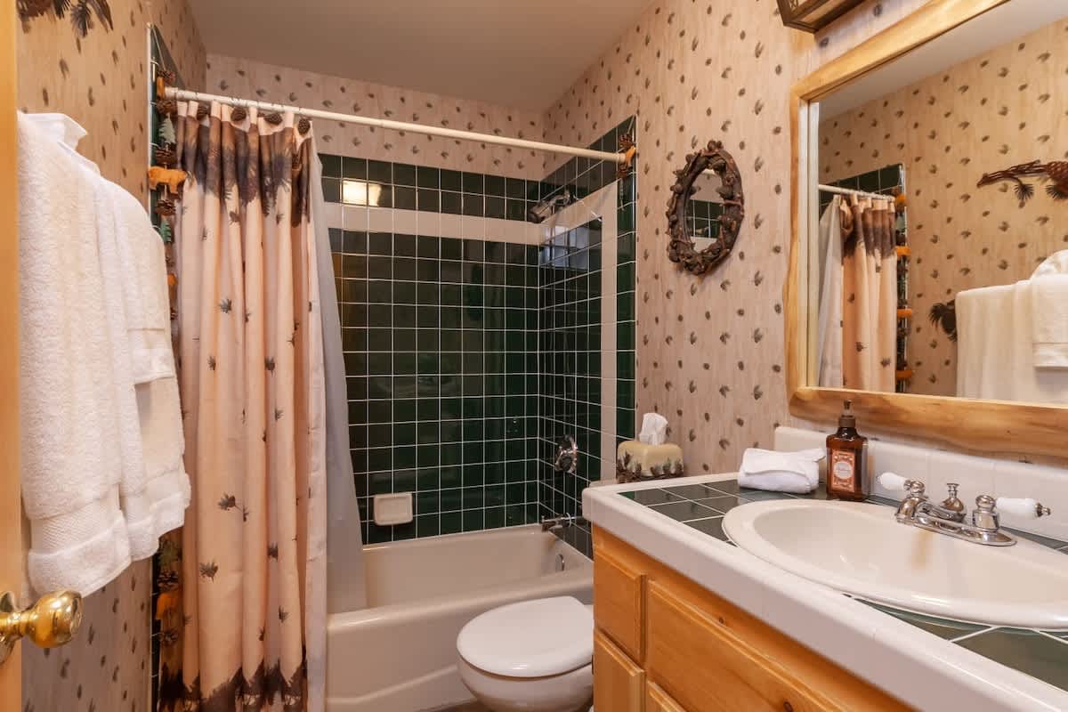 Full bathroom