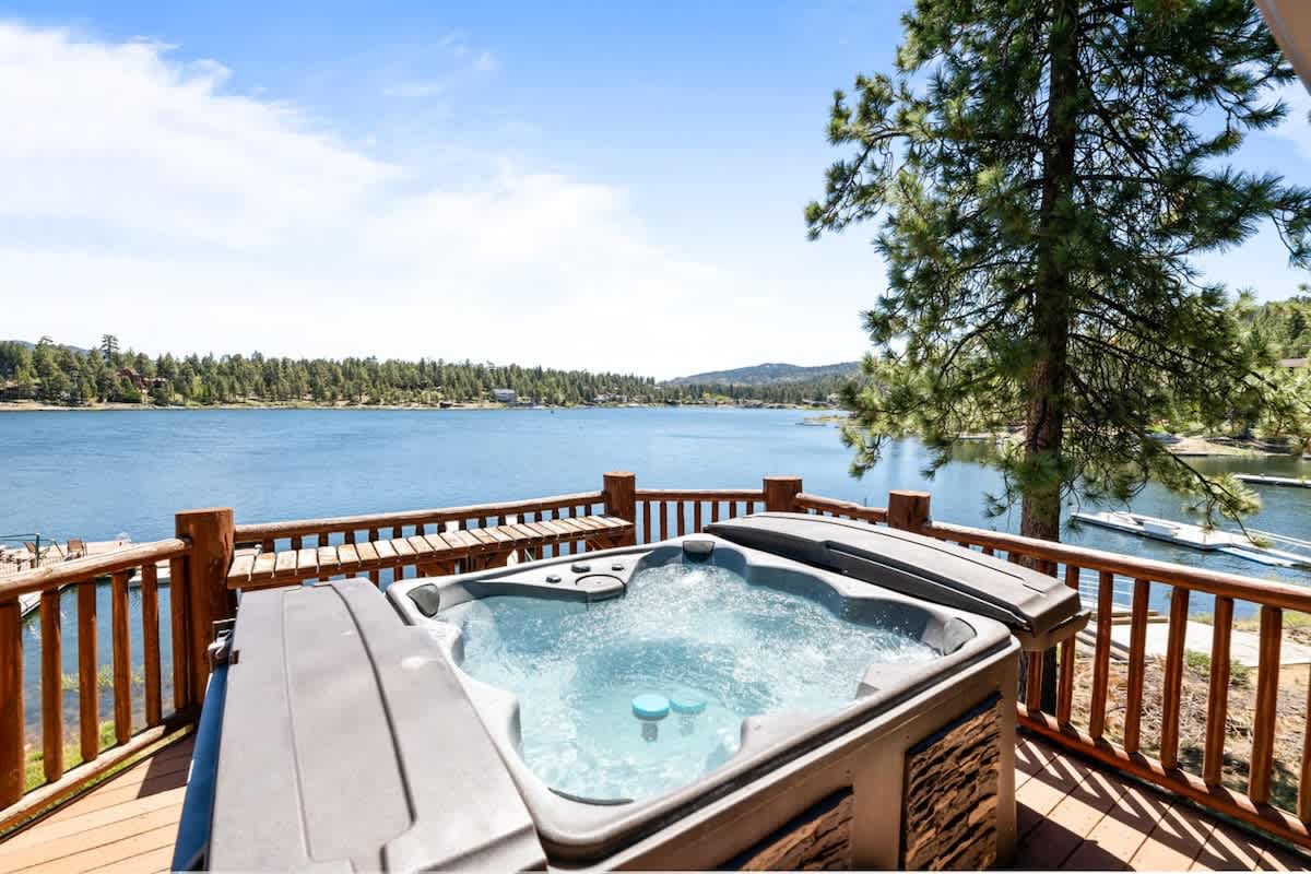 Hot tub on the deck overlooking the lake