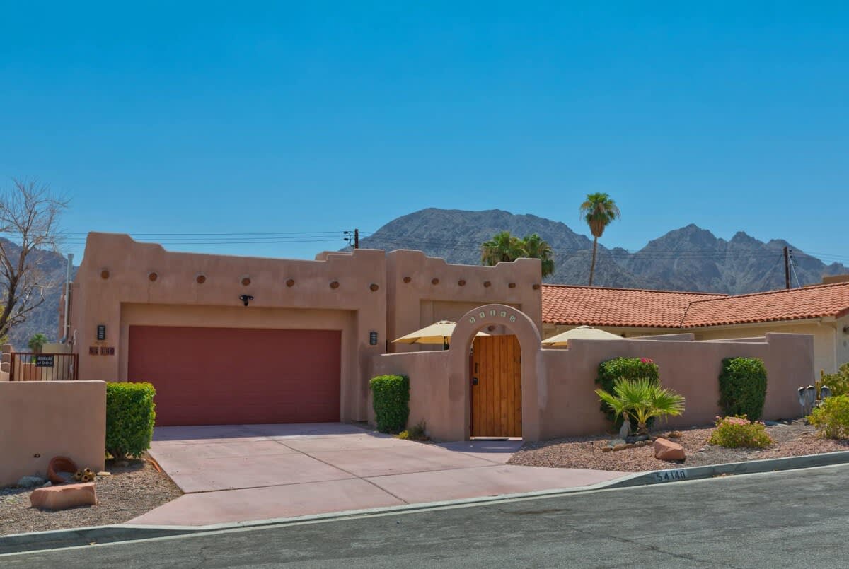 Your private vacation awaits at La Quinta Hacienda.