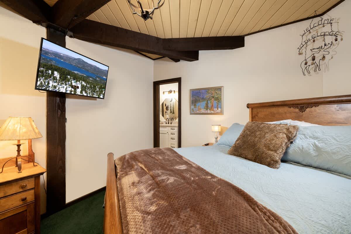 Second bedroom
