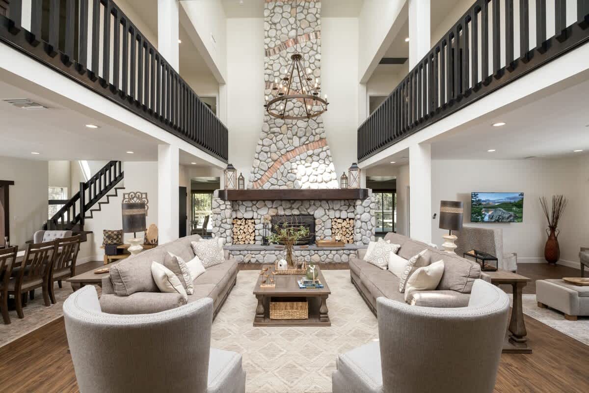 Private Luxury Big Bear Lodge. Hot Tub. Game Room
