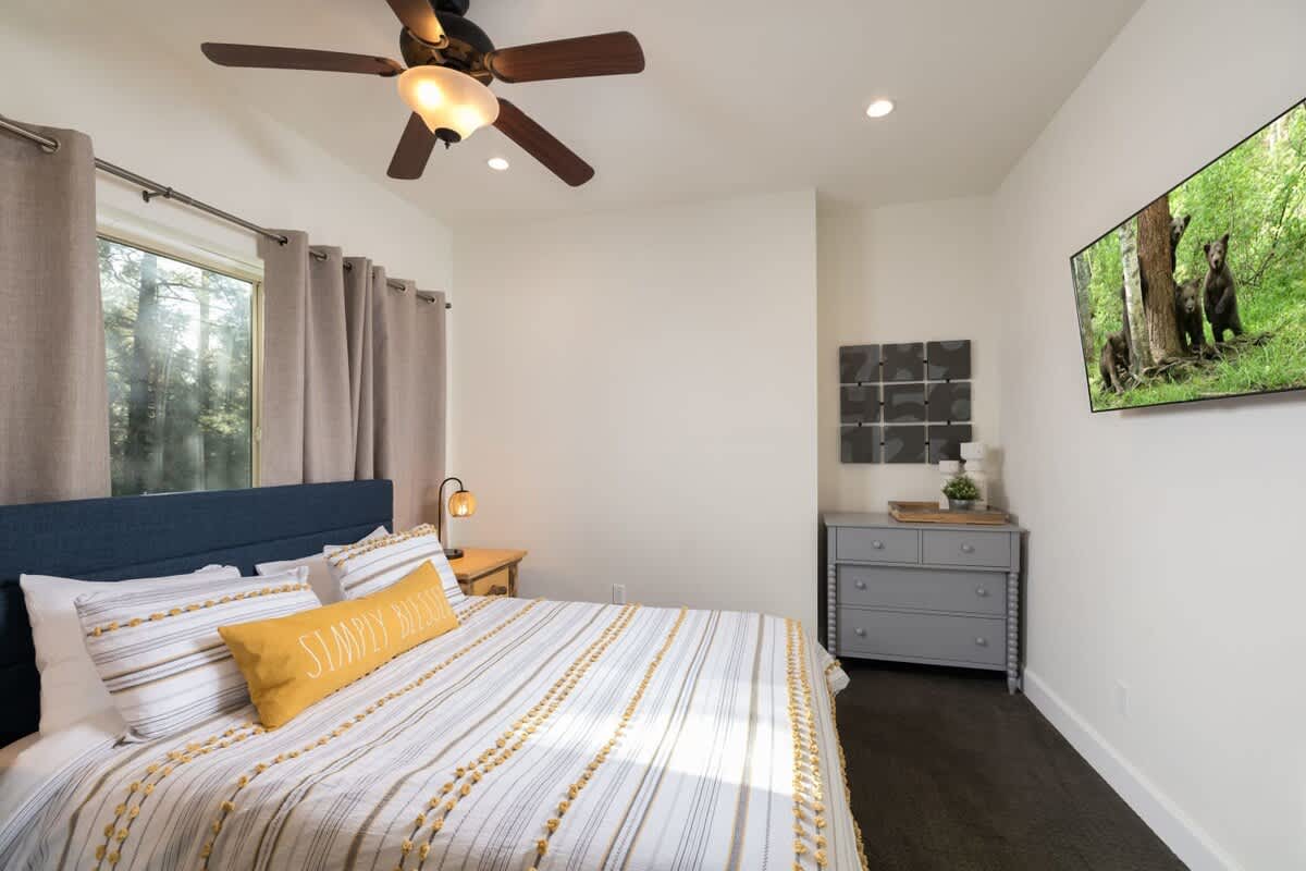 5th upstairs bedroom with King bed and Smart TV