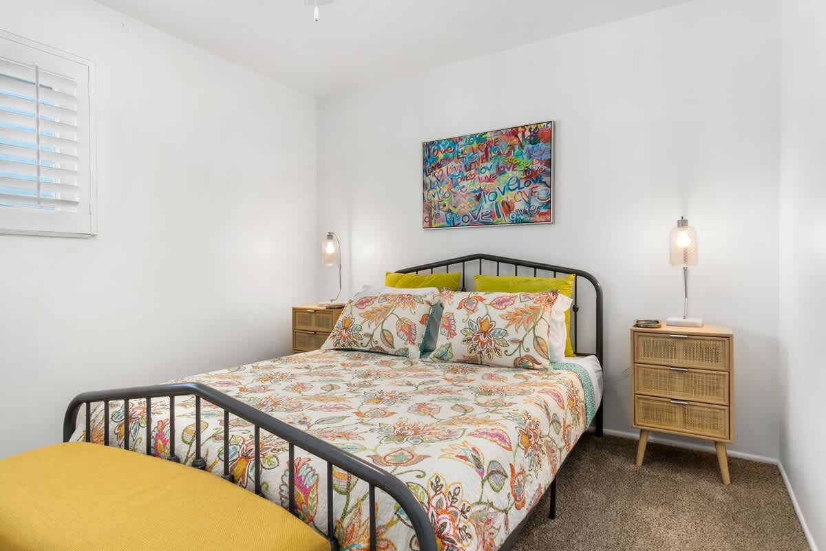 Comfy 2nd Bedroom featuring delightful new mattress.