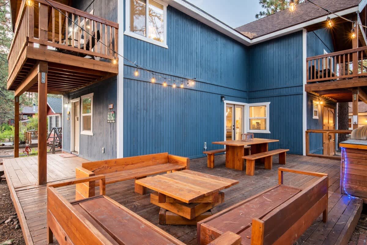 Deck lounge seating and dining table
