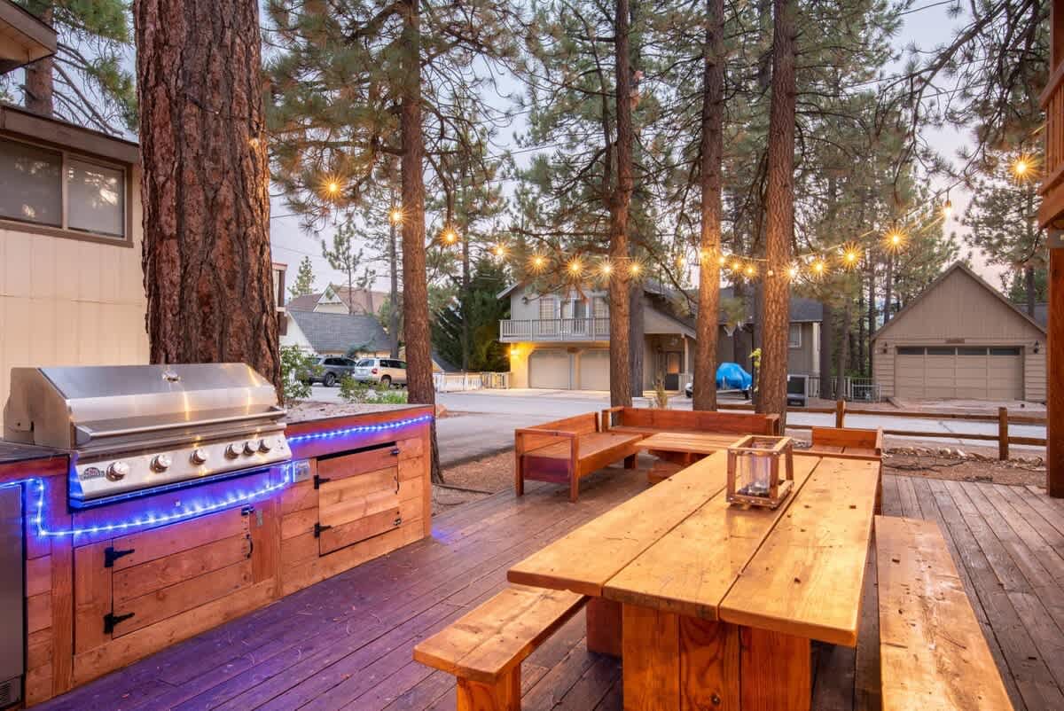 Built-in BBQ and big outdoor dining table